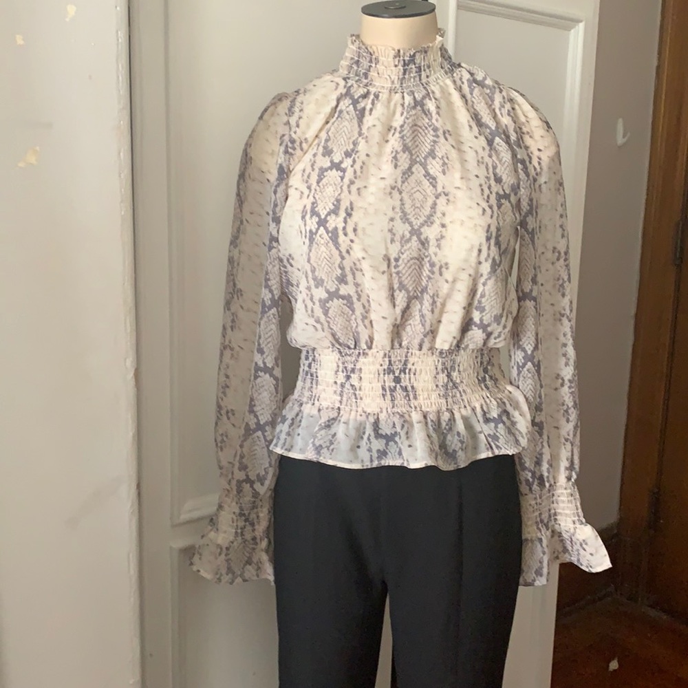 Japna Snake Print Blouse🔥